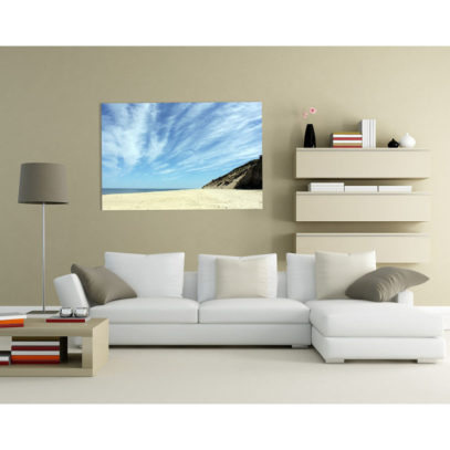 empty-beach-matted-in-room